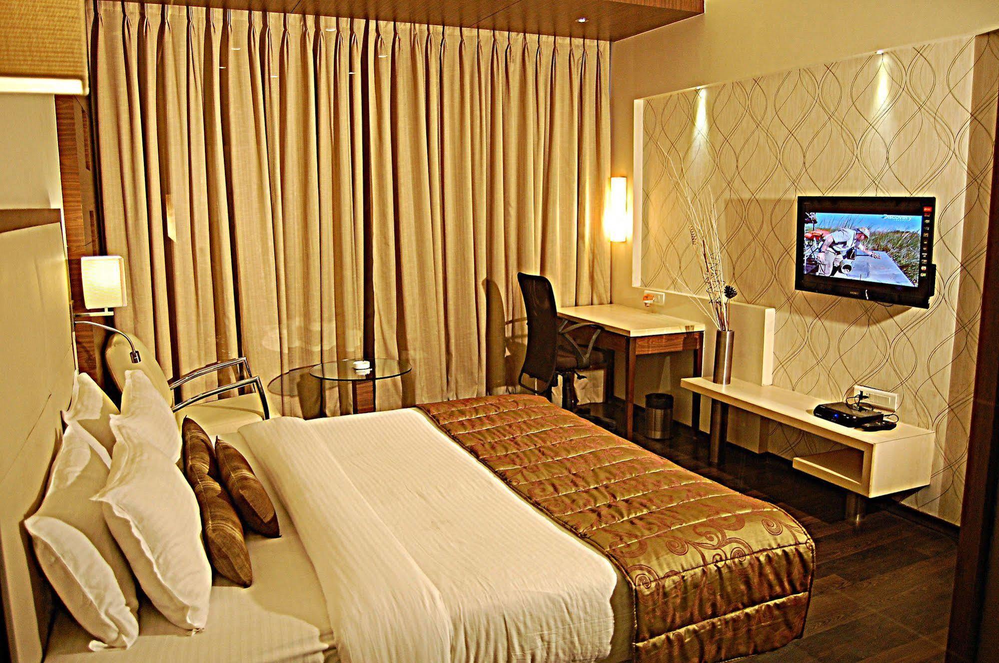 Sentosa Resorts Chinchvad Zewnętrze zdjęcie